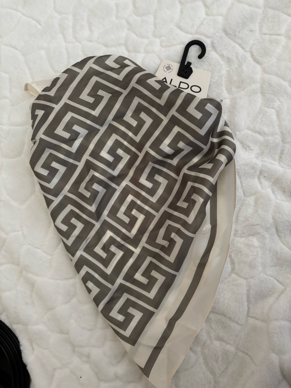 Aldo Multi-Use Square Scarf Geometric - Picture 4 of 9